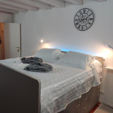 Jennifer House. Тренто Екстер'єр фото
