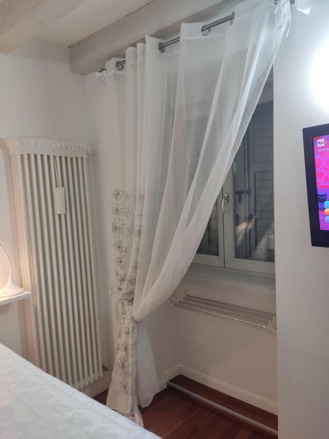 Jennifer House. Тренто Екстер'єр фото