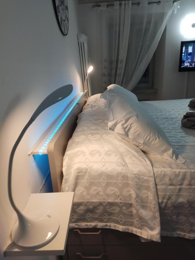 Jennifer House. Тренто Екстер'єр фото